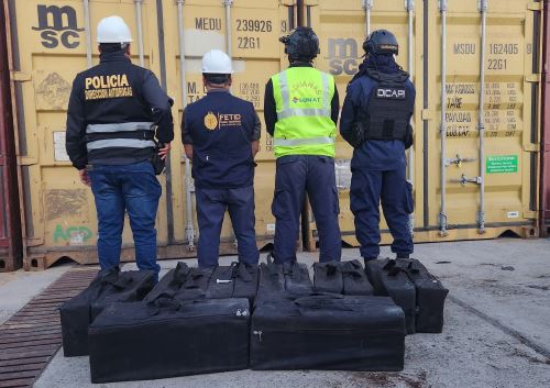 Autoridades decomisan 258 kg de clorhidrato de cocaína ocultos en contenedor en puerto de Paita que tenía como destino España.
