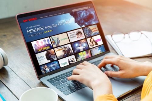 Indecopi bloquea 427 sitios web por piratería digital de películas y transmisiones en vivo. Foto: ANDINA/Difusión