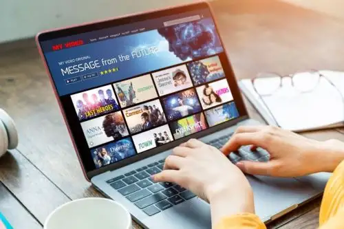 Indecopi bloquea 427 sitios web por piratería digital de películas y transmisiones en vivo. Foto: ANDINA/difusión.