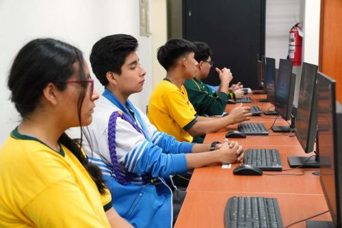 Minedu formará a escolares en programación con certificación internacional. Foto: ANDINA/Difusión.