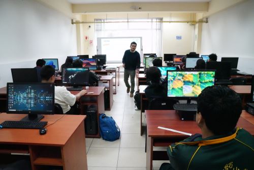 Minedu formará a escolares en programación con certificación internacional. Foto: ANDINA/Difusión.