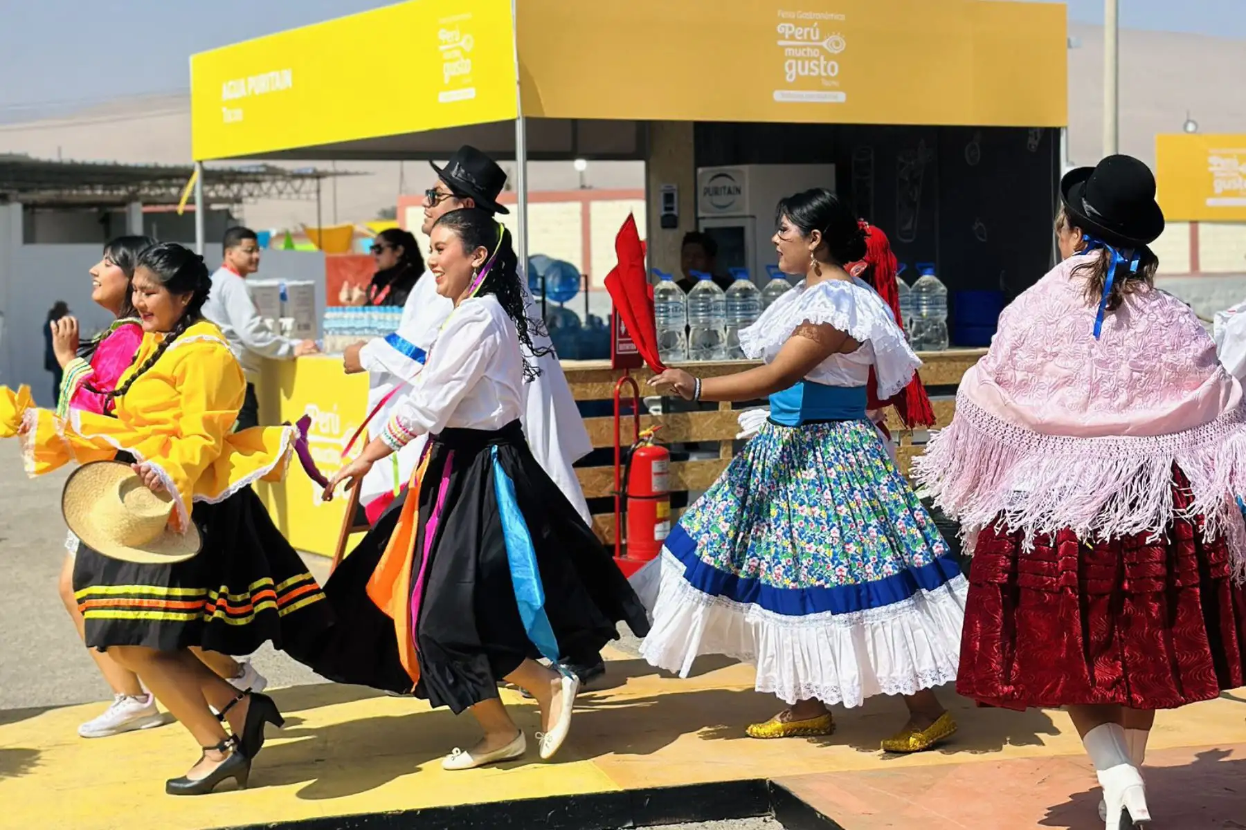 Este evento es totalmente gratuito, ofrece una gran variedad de actividades para los comensales, desde pasacalles, show musicales, demostraciones gastronómicas, activaciones para todas las edades y mucho más. Foto: ANDINA/Difusión