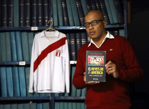 Periodista Jorge Moreno Peña presenta su nuevo libro, 