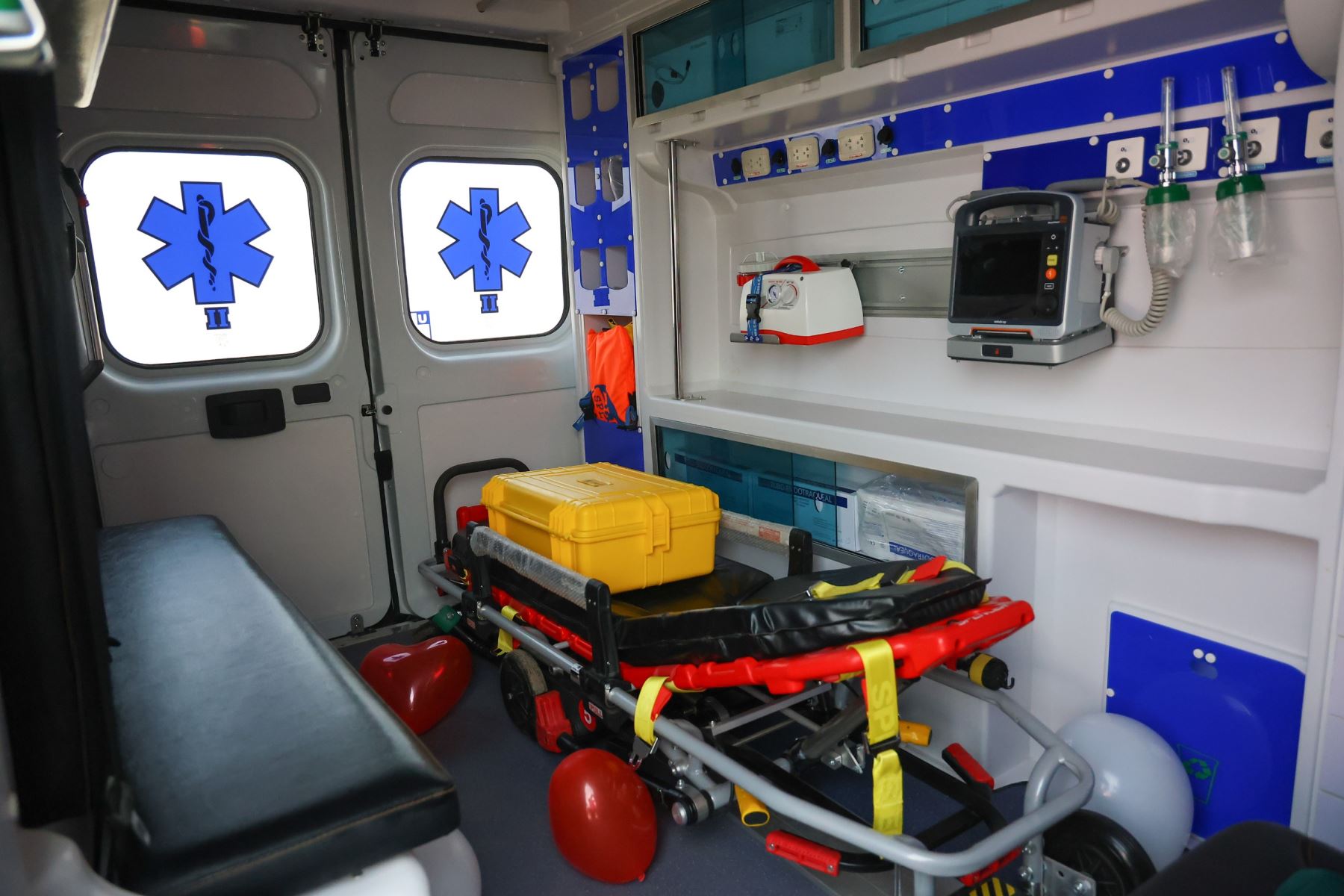 Este evento permitió dar a conocer a la ciudadanía, la incorporación de 33 nuevas ambulancias, pasando de 22 a 55 unidades. Foto: ANDINA/Difusión:MINSA