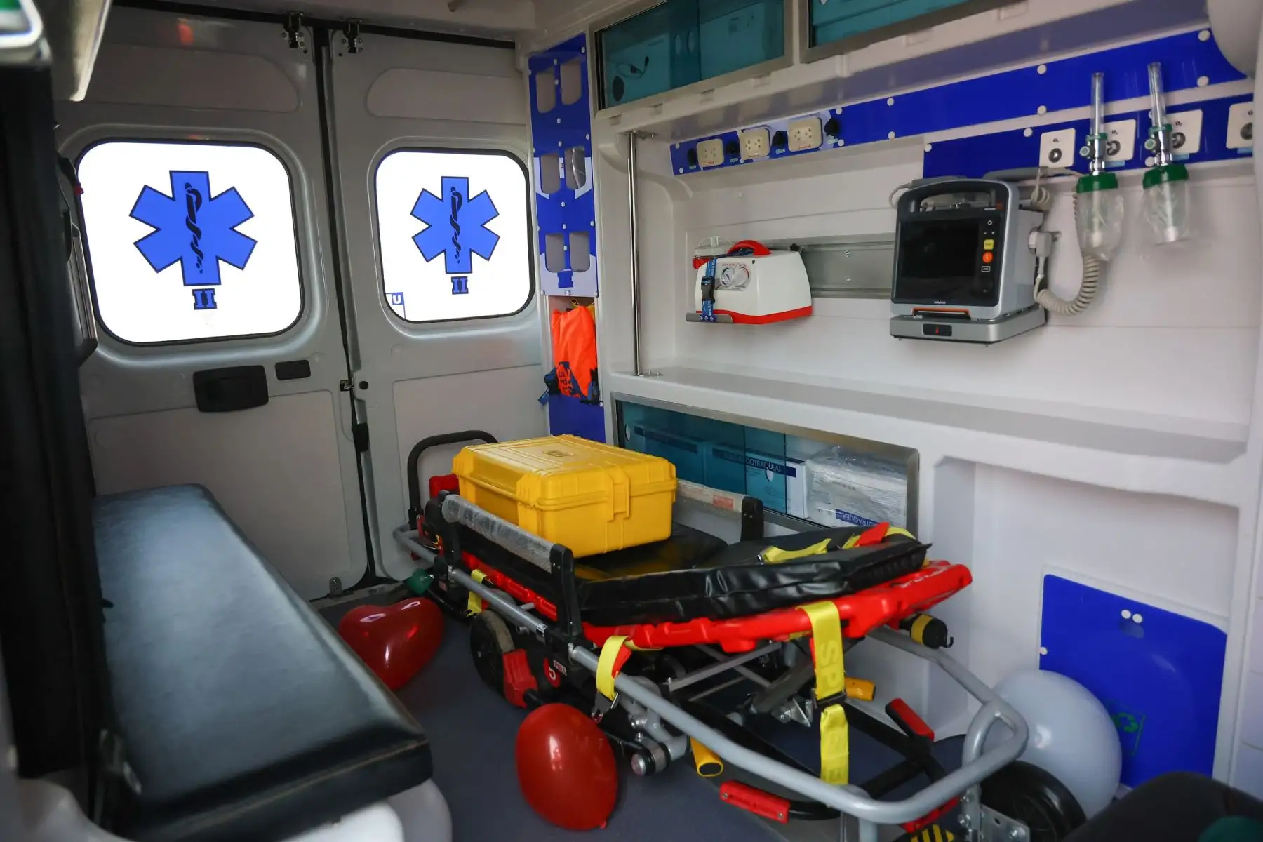 Este evento permitió dar a conocer a la ciudadanía, la incorporación de 33 nuevas ambulancias, pasando de 22 a 55 unidades. Foto: ANDINA/Difusión:MINSA