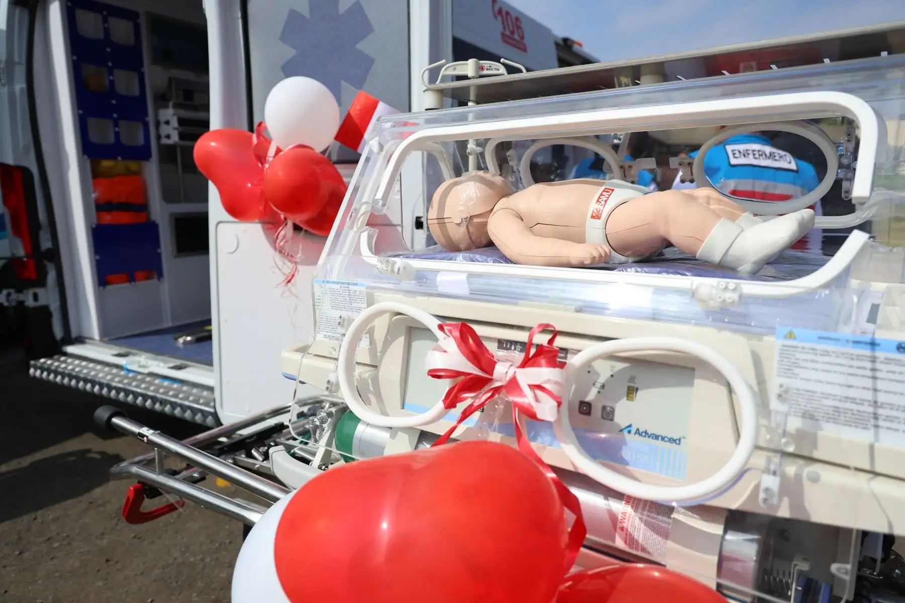 Estas ambulancias contribuirán a reducir la brecha de atención de emergencias, críticas y salvando más vidas en Lima metropolitana Foto: ANDINA/Difusión:MINSA