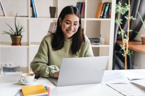 Fiestas Patrias: ¿Qué buscan los consumidores y cuánto gastarían en laptops? Foto: ANDINA/Difusión