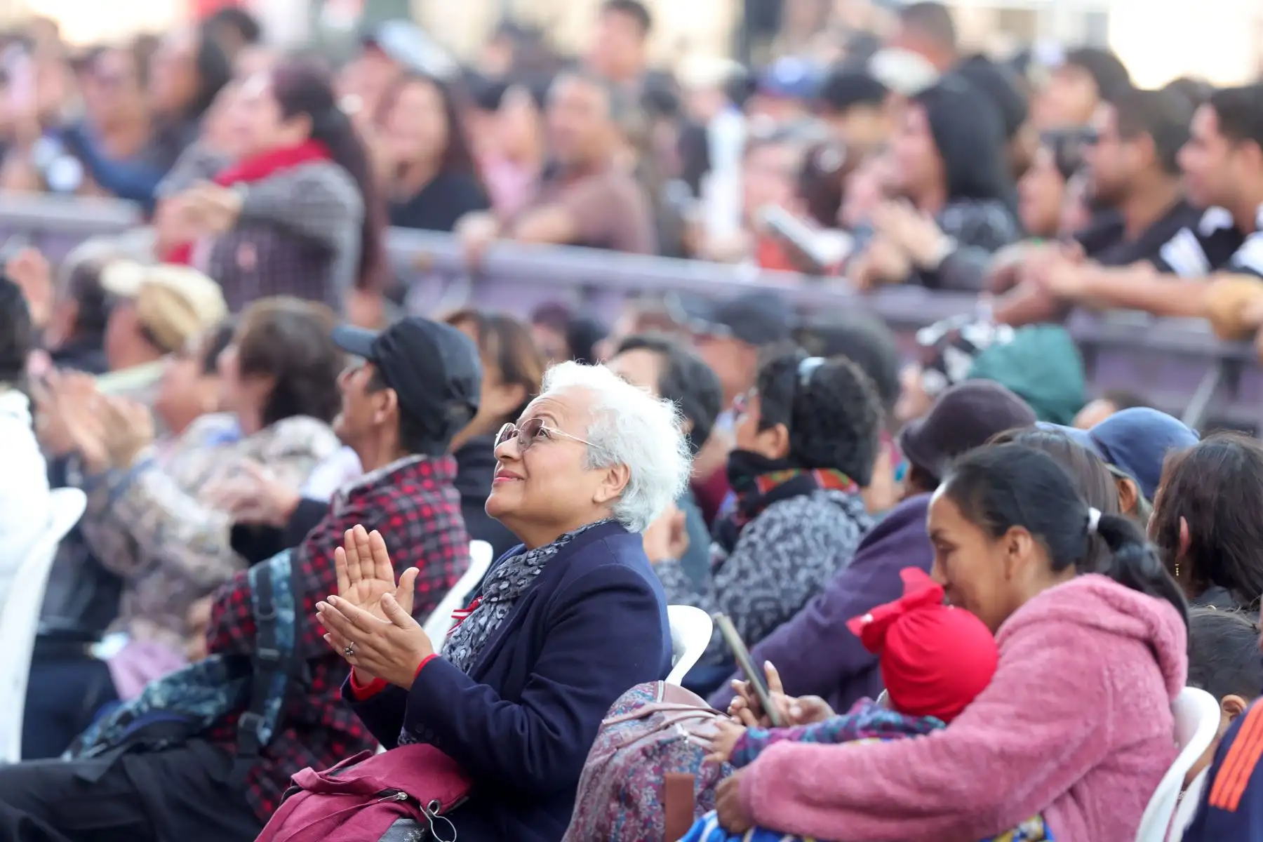 Municipalidad de Lima realiza el concierto Festeja Perú con la animación de Ronny Zuzunaga y la presentación musical de Los Ardiles, Dilbert Aguilar, Orquesta Bembé, Orquesta Candela, Afrodisiaco, Deyvis Orozco, Alborada y Marisol, la "Faraona de la cumbia", cerrando la noche con su potente voz y clásicos inolvidables.
Foto: ANDINA/Eddy Ramos