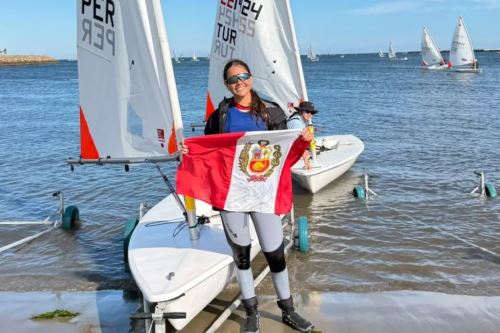 Isabella Suazo triunfa en el Mundial Juvenil ILCA 4 de vela