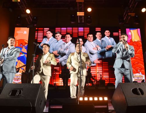 Orquesta Candela y diversos artistas nacionales encendieron Lima