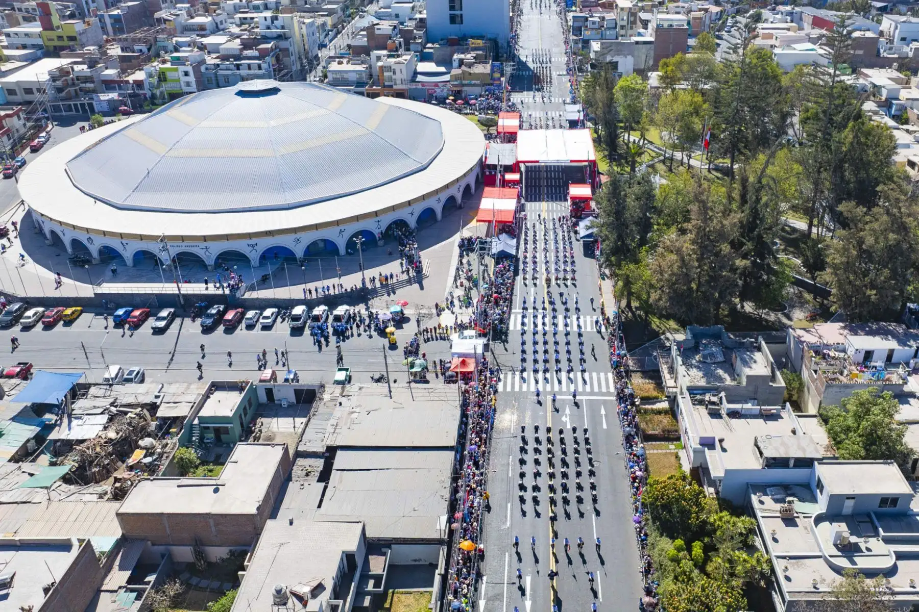 Arequipa dio inicio a las celebraciones por el 204.º aniversario de la independencia del Perú con el tradicional Paseo de la Bandera, una ceremonia cargada de simbolismo que reunió a autoridades, instituciones y ciudadanos en el corazón del Centro Histórico.
Foto: cortesía Diego Ramos