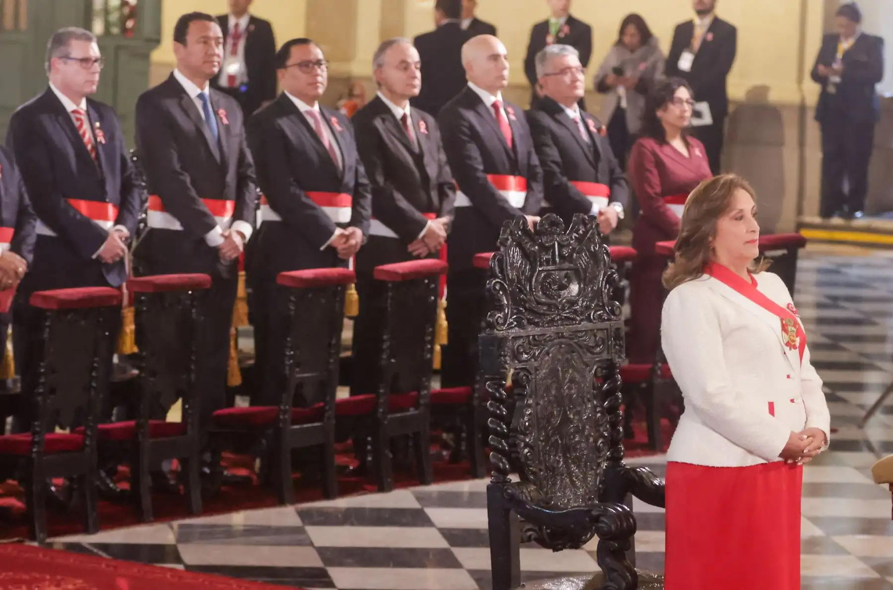 La presidenta de la república, Dina Boluarte, participa en la misa solemne y te deum, como parte de las actividades previstas con ocasión del 204.° aniversario de la proclamación de la Independencia Nacional. Foto: ANDINA/ Luis Iparraguirre