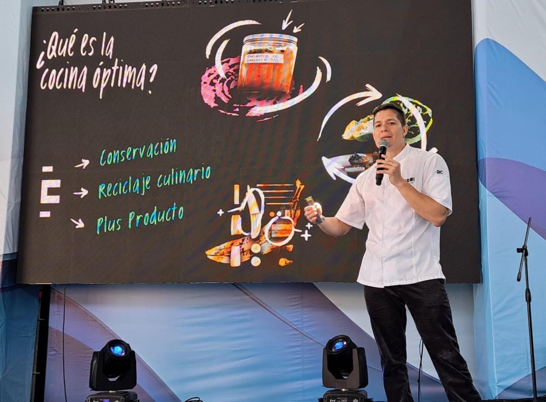 La Feria "Perú, Mucho Gusto" Tacna 2025 presentó la cocina óptima para maximizar el aprovechamiento de los alimentos desde una perspectiva sostenible, nutritiva y culturalmente relevante. Foto: ANDINA/Luis Zuta
