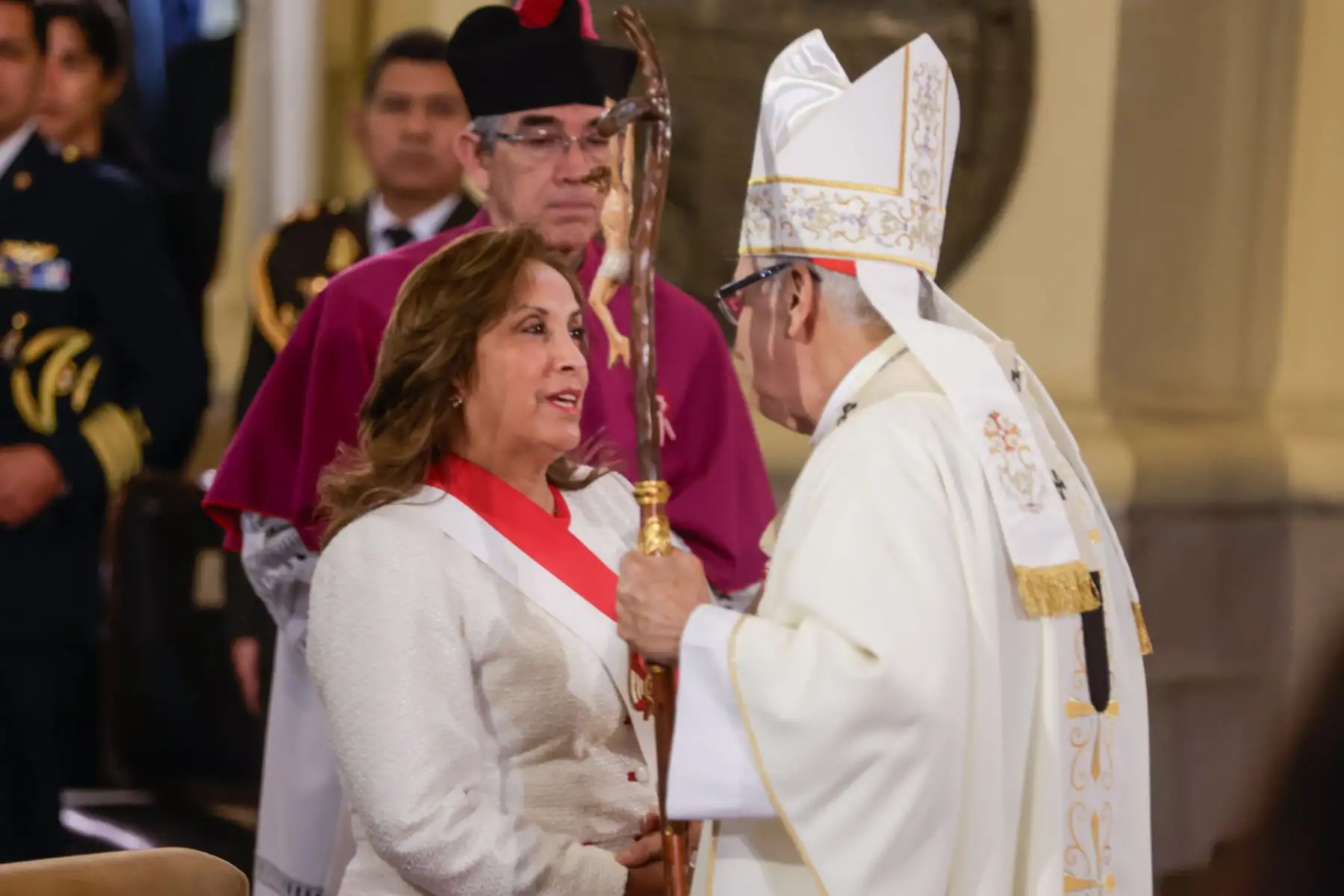 La presidenta de la república, Dina Boluarte, participa en la misa solemne y te deum, como parte de las actividades previstas con ocasión del 204.° aniversario de la proclamación de la Independencia Nacional. Foto: ANDINA/ Luis Iparraguirre