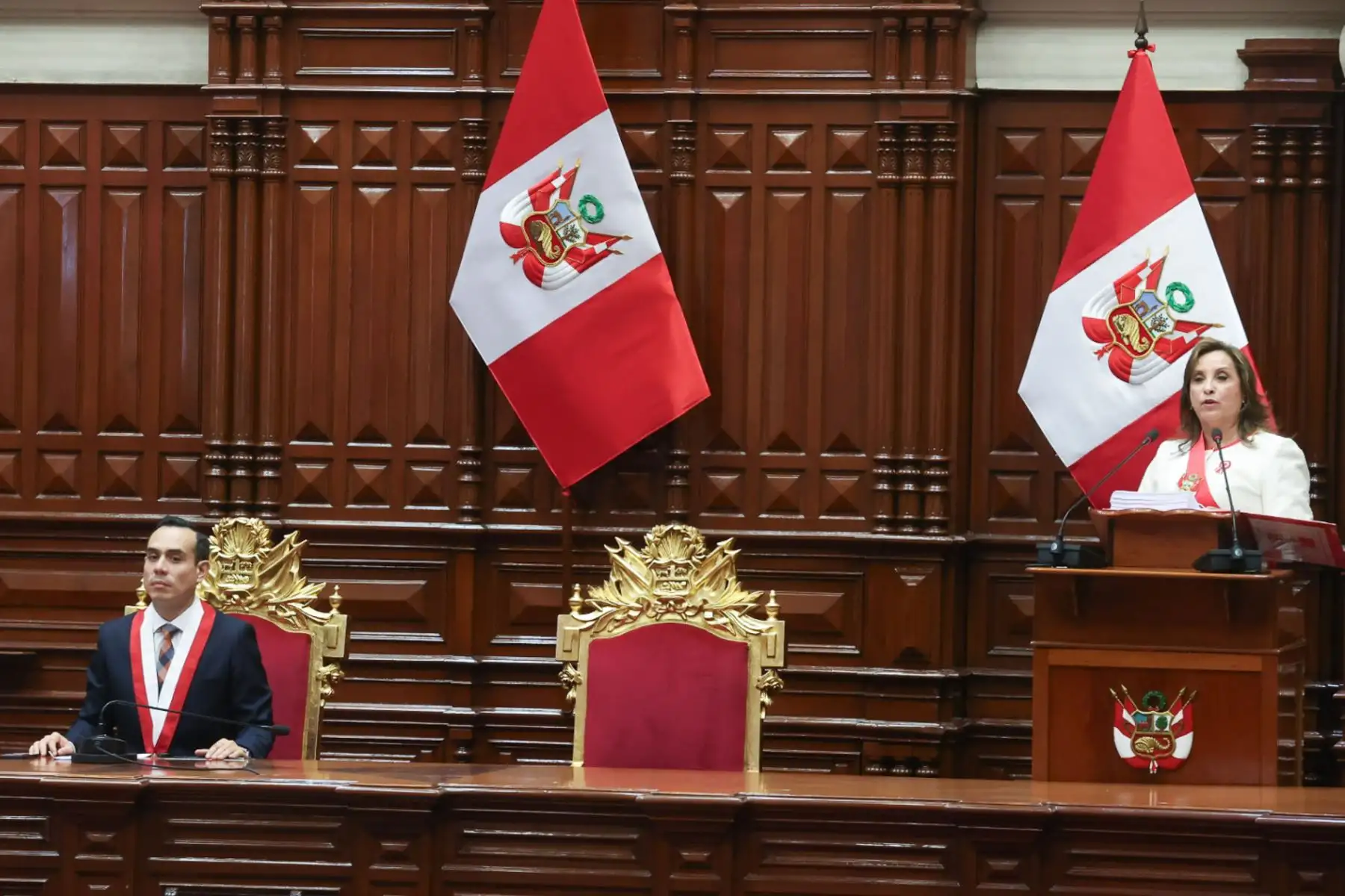 La presidenta Dina Ercilia Boluarte Zegarra se dirige al país en un mensaje a la Nación como parte de las actividades previstas con ocasión del 204° Aniversario de la Proclamación de la Independencia Nacional.Foto: ANDINA/ Juan Carlos Guzman