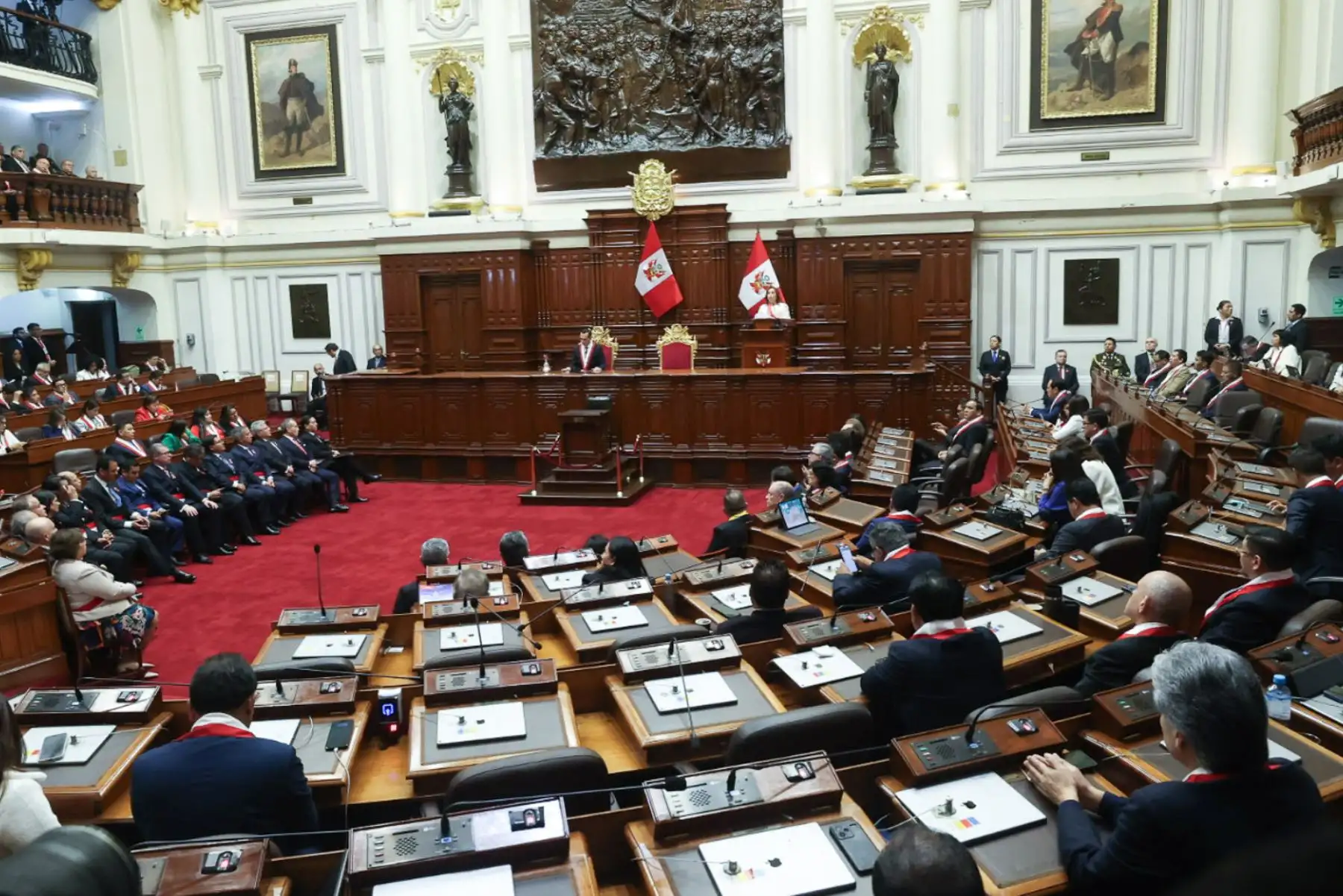 La presidenta Dina Ercilia Boluarte Zegarra se dirige al país en un mensaje a la Nación como parte de las actividades previstas con ocasión del 204° Aniversario de la Proclamación de la Independencia Nacional.Foto: ANDINA/ Juan Carlos Guzman