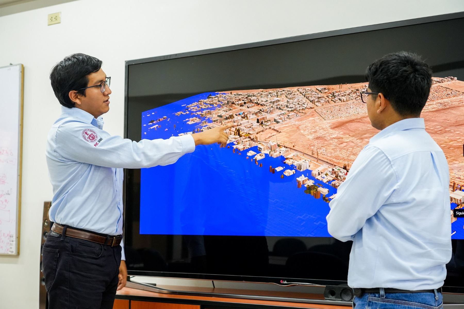 Con el objetivo de priorizar acciones para mitigar y proteger a las familias que viven en zonas expuestas, un grupo de investigadores del Centro Peruano Japonés de Investigaciones Sísmicas y  Mitigación de Desastres (CISMID), de la Facultad de Ingeniería Civil (FIC) de la Universidad Nacional de Ingeniería (UNI), desarrolló una novedosa metodología que permite identificar las viviendas con mayor nivel de vulnerabilidad ante un tsunami con el uso de drones.