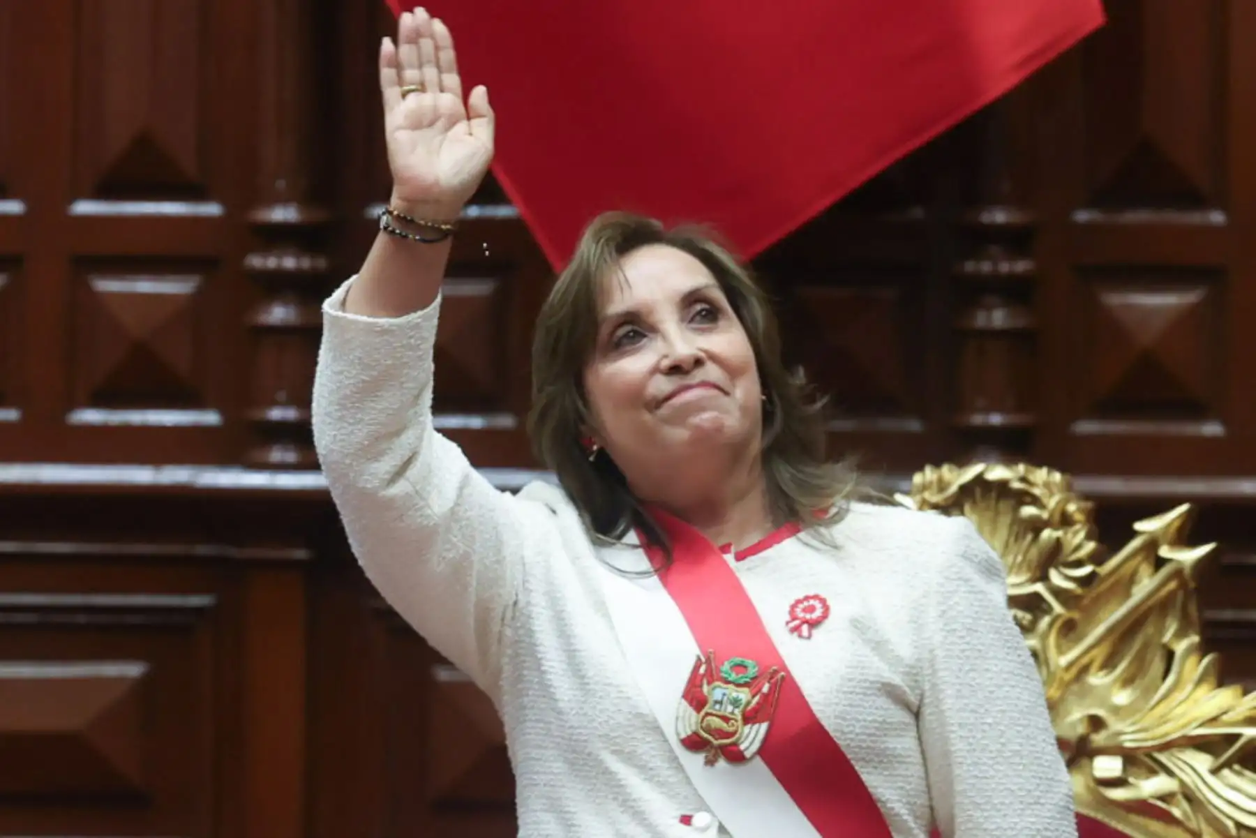 La presidenta Dina Boluarte culmina su mensaje a la Nación como parte de las actividades previstas con ocasión del 204° Aniversario de la Proclamación de la Independencia Nacional. Foto: ANDINA/Juan Carlos Guzmán