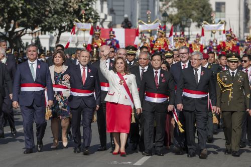 Presidenta Dina Boluarte retorna a Palacio de Gobierno tras su mensaje a la Nación en el Congreso de la República