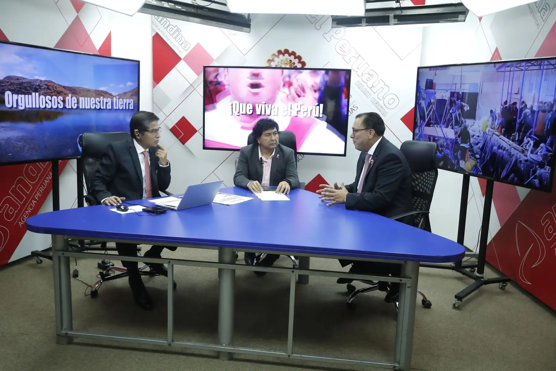 Entrevista al ministro de la Producción, Sergio González Guerrero  para  Andina Canal Omline en su visita a las instalaciones de Editora Perú.
Foto: ANDINA/Eddy Ramos
