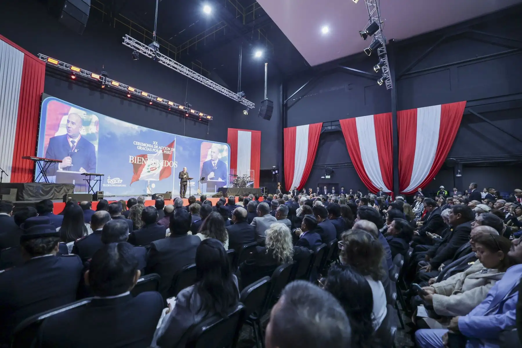 La presidenta Dina Boluarte Zegarra participó en la XX Ceremonia de Acción de Gracias por el Perú, un evento organizado en el marco de las Fiestas Patrias para orar por la paz, la unidad y el desarrollo del país. Foto: ANDINA/Prensa Presidencia