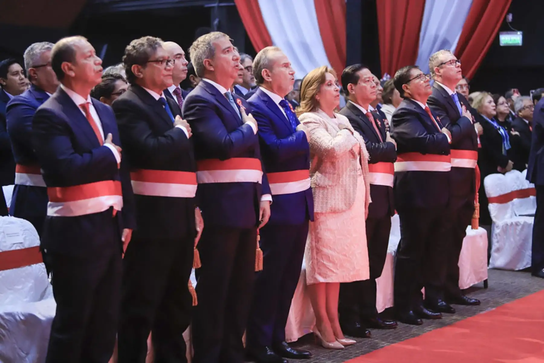 La presidenta Dina Boluarte Zegarra participó en la XX Ceremonia de Acción de Gracias por el Perú, un evento organizado en el marco de las Fiestas Patrias para orar por la paz, la unidad y el desarrollo del país. Foto: ANDINA/Prensa Presidencia