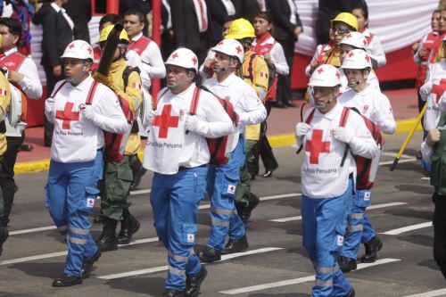Gran Parada Cívico Militar 2025 llena de marcialidad y folclore la avenida Brasil, en Jesús María