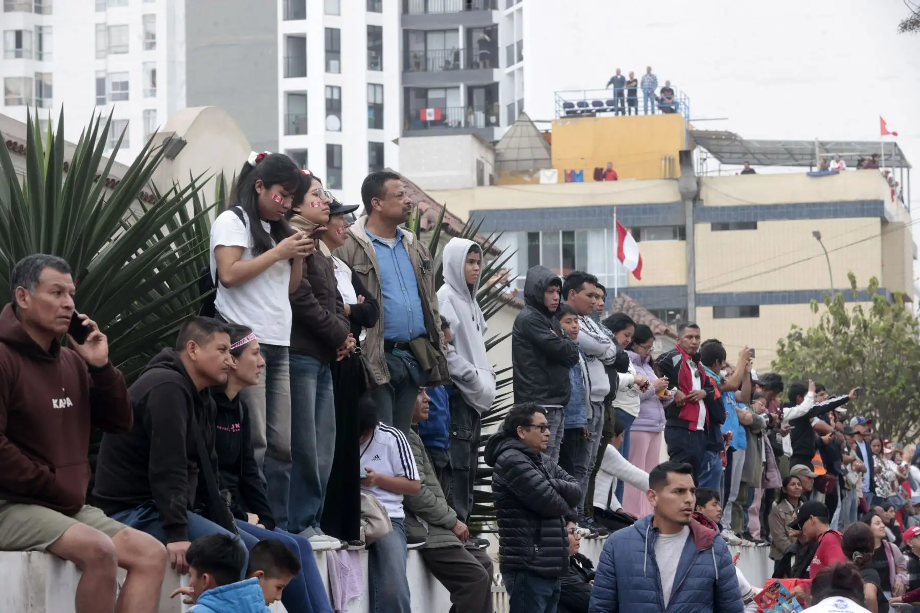 Delegaciones participan en la Gran Parada y Desfile Cívico Militar 2025 como parte de los actos conmemorativos por el 204° aniversario de la Independencia del Perú.
Foto: ANDINA/Vidal Tarqui