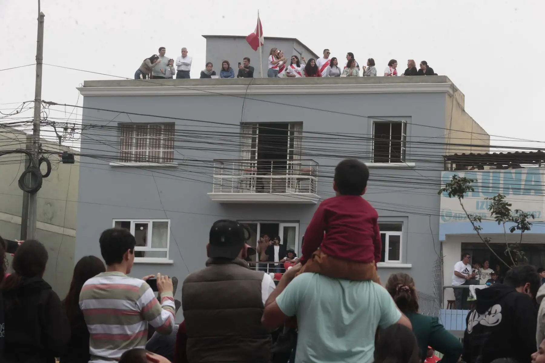 Delegaciones participan en la Gran Parada y Desfile Cívico Militar 2025 como parte de los actos conmemorativos por el 204° aniversario de la Independencia del Perú.
Foto: ANDINA/Vidal Tarqui