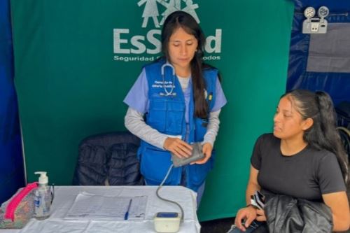 Carpas médicas de EsSalud instaladas durante la Gran Parada y Desfile Cívico Militar. Foto: EsSalud
