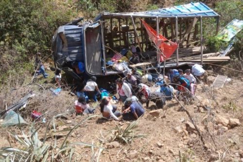 Hasta Parrapós, provincia liberteña de Otuzco, llegó personal del Ministerio Público, para proceder con el levantamiento de los cadáveres. Foto: Cortesía Luis Puell