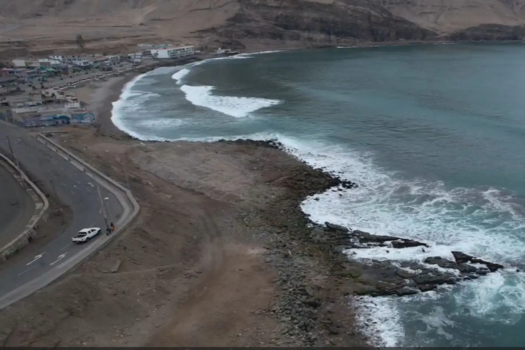 La Municipalidad de Chorrillos, cierra del acceso a playa Agua Dulce (bajada) y el acceso a playa La Herradura La medida aplica desde este momento hasta nueva disposición de las autoridades pertinentes.  Foto: ANDINA/ Municipalidad de Chorrillos
