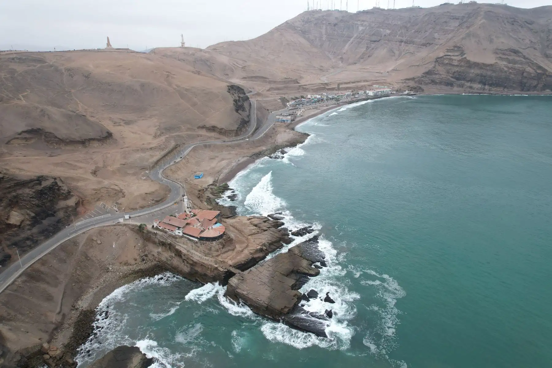 La Municipalidad de Chorrillos, cierra del acceso a playa Agua Dulce (bajada) y el acceso a playa La Herradura La medida aplica desde este momento hasta nueva disposición de las autoridades pertinentes.  Foto: ANDINA/ Municipalidad de Chorrillos