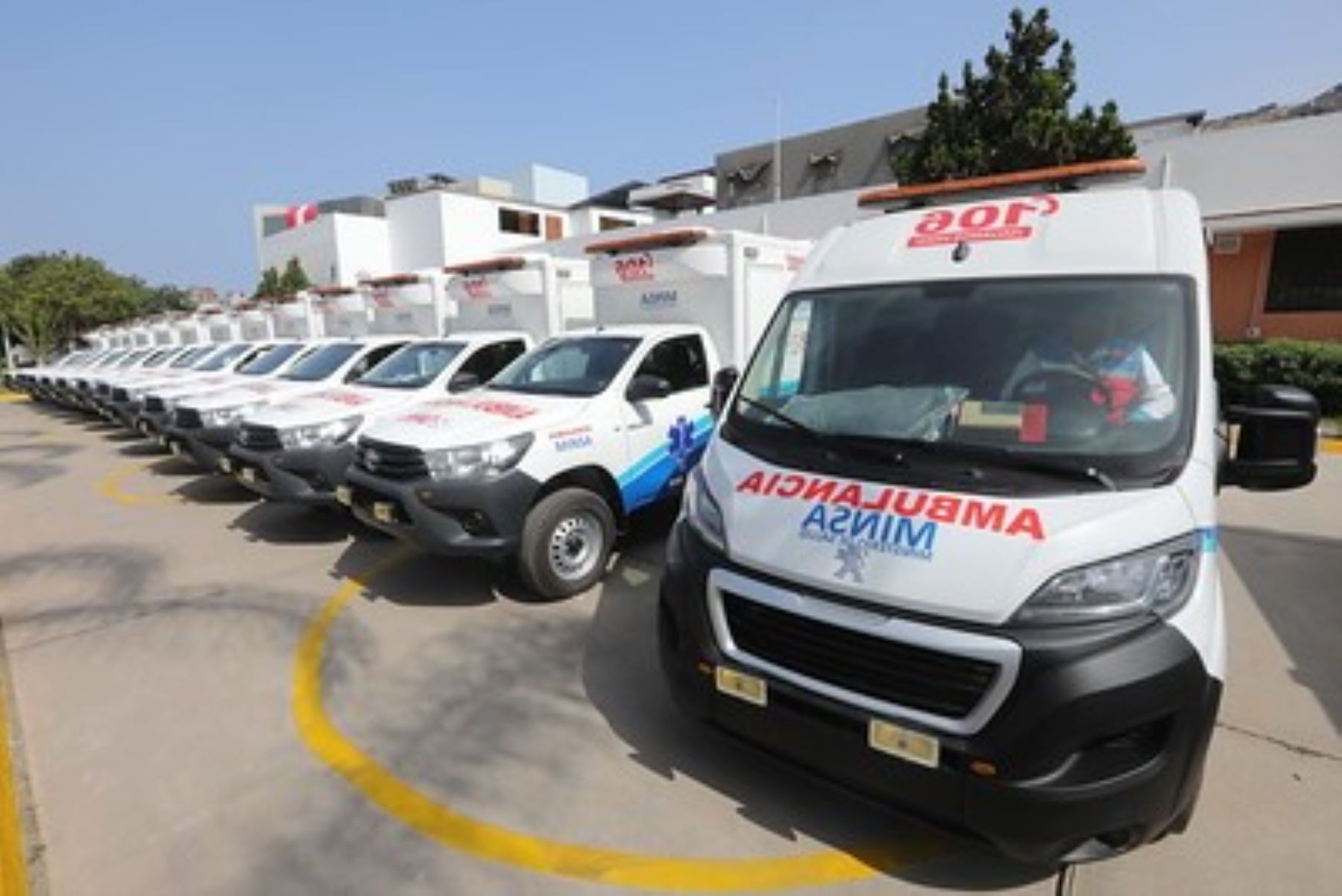 Minsa: “Con la incorporación de 33 ambulancias, se ampliará a 55 bases SAMU para Lima". Foto: ANDINA/Difusión.