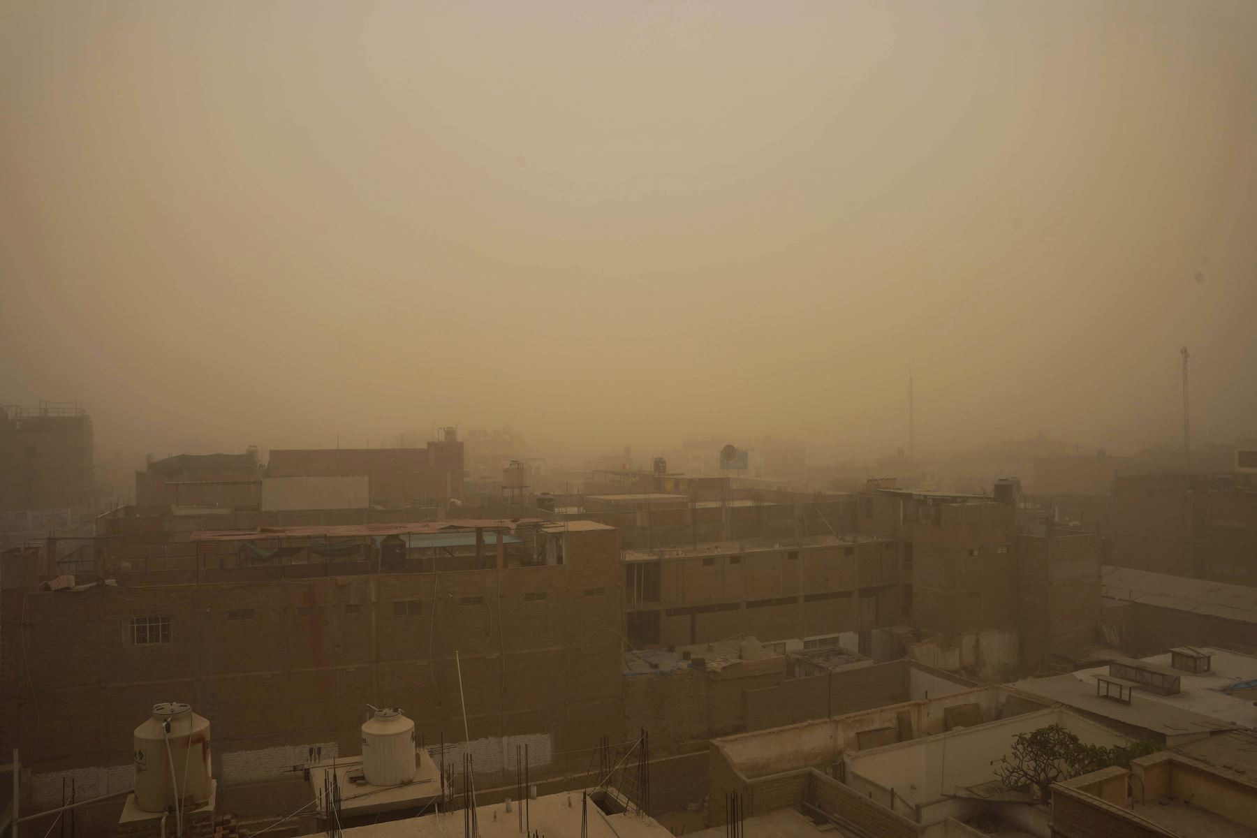La provincia de Ica experimentó hoy un significativo incremento en la velocidad del viento, con ráfagas que alcanzaron valores cercanos a los 44 km/h, de acuerdo con el aviso emitido por el Servicio Nacional de Meteorología e Hidrología (Senamhi).
