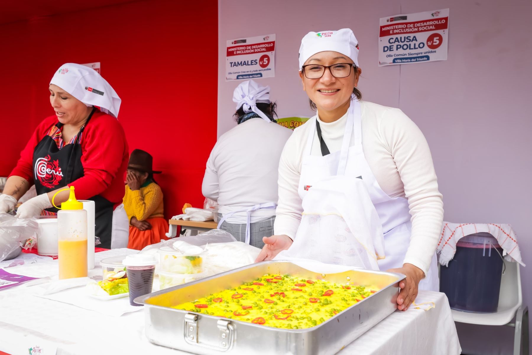 Se realizó en el distrito de San Isidro la feria gastronómica “Sabores que Abrigan”, con el objetivo de impulsar los ingresos económicos de mujeres lideresas de 20 ollas comunes y 4 comedores populares de Lima Metropolitana. Foto: ANDINA/Difusión MIDIS