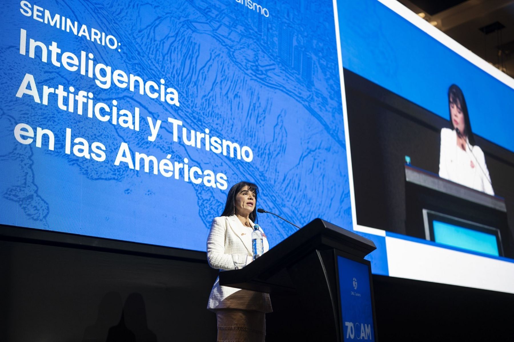 Ministra de Comercio Exterior y Turismo, Desilú León. Foto: Cortesía.