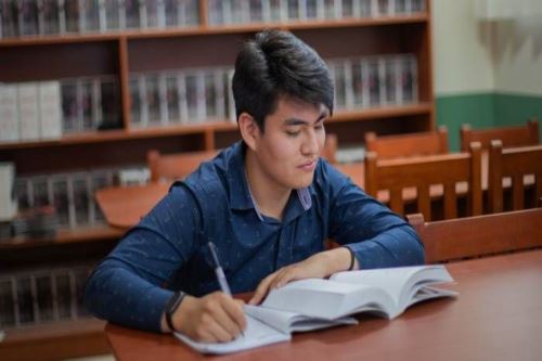 Crédito Maestría de Pronabec está dirigido a estudiantes que busquen cursar una maestría en universidades públicas. Foto: ANDINA/Difusión