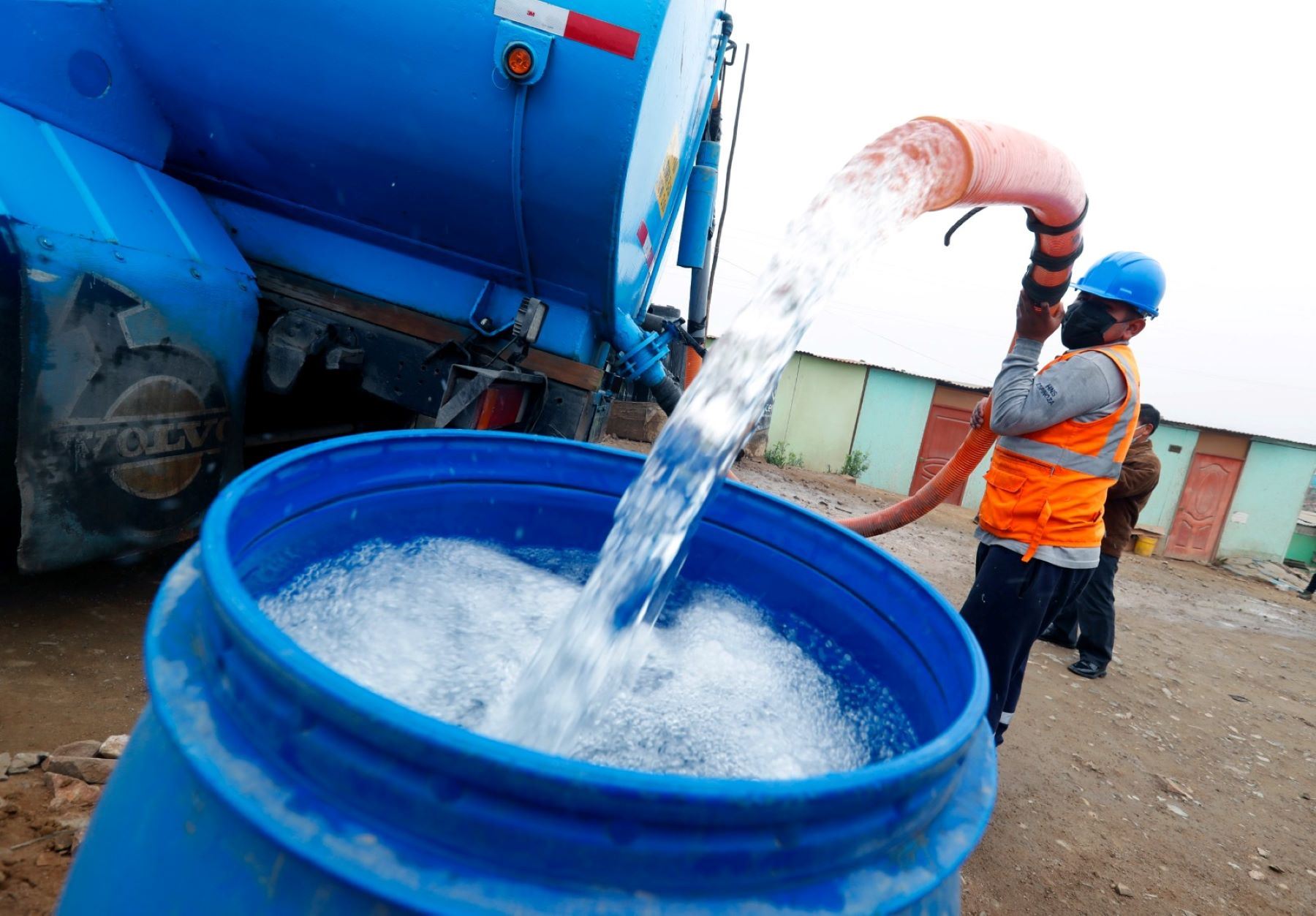 Ministerio de Vivienda abastecerá gratuitamente con agua potable a ollas comunes y comedores populares. Foto: ANDINA/Difusión