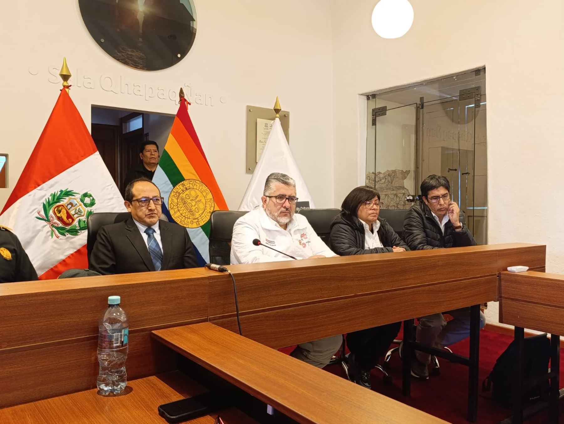Ministro de Cultura, Fabricio Valencia, ofreció una conferencia de prensa en Cusco donde dio detalles del nuevo protocolo de venta de boletos presenciales para ingresar a Machu Picchu. Foto: Percy Hurtado