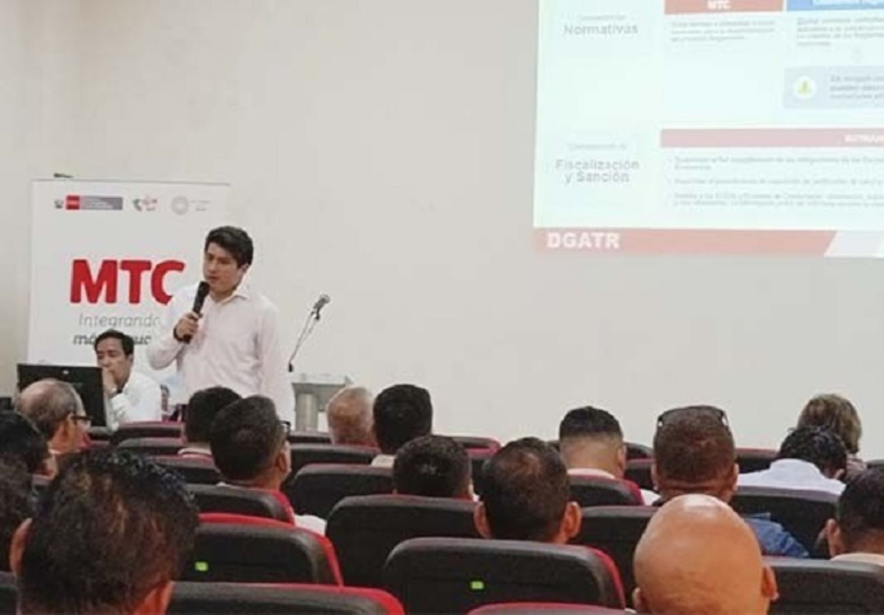 El MTC organizó talleres para capacitar a funcionarios regionales de Amazonas y San Martín en gestión del transporte en sus jurisdicciones. ANDINA/Difusión