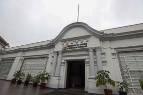 Fachada del Ministerio de Justicia y Derechos Humanos, en Miraflores Foto: ANDINA/Juan Carlos Guzmán Negrini