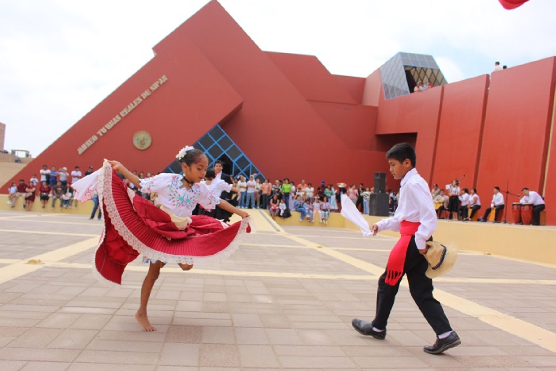 Las familias podrán recorrer las salas de exposición de cada recinto cultura, así como complejos arqueológicos como Huaca Ventarrón.