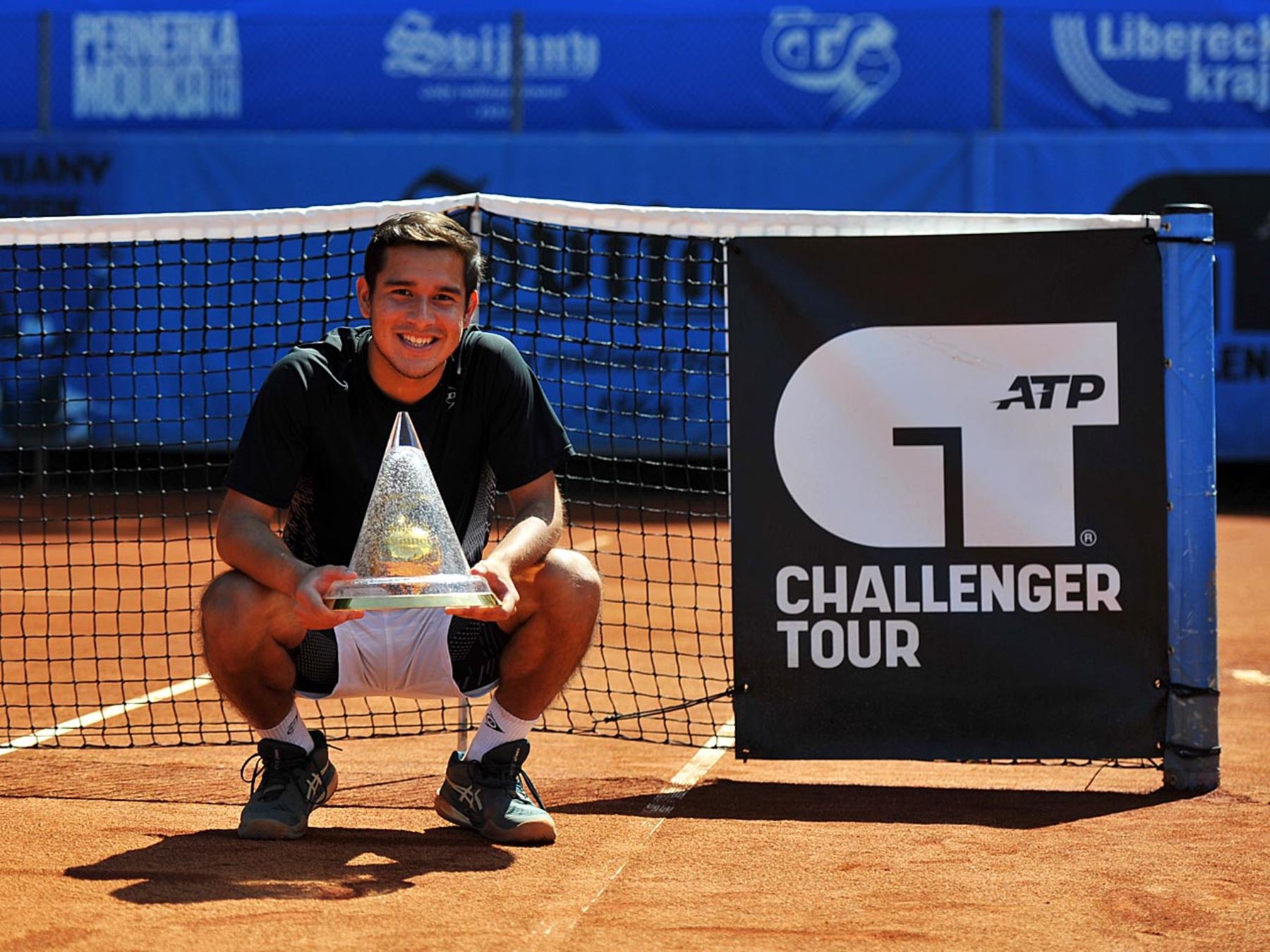 Gonzalo Bueno expuso su jerarquía en el Challenger 75 Svijany Open.