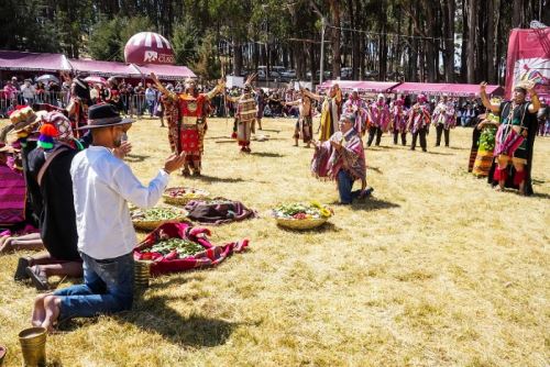 El Hatun Willka Haywarikuy se fundamenta en una práctica de profunda solidez histórica en los Andes.