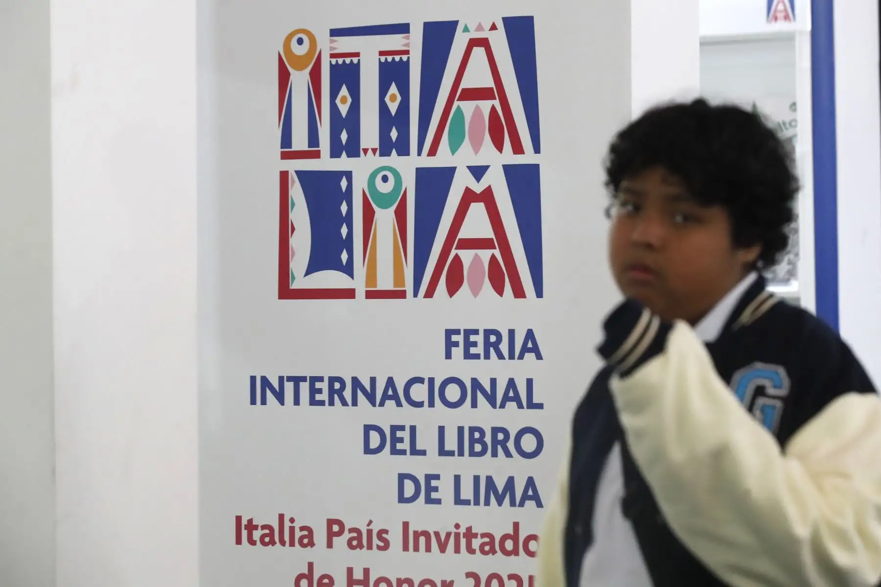 Italia es el país invitado  en la Feria Internacional del Libro FIL Lima 2025, la cual cuenta con una variada oferta de libros, entre otros productos artísticos.
 Foto: ANDINA/Eddy Ramos