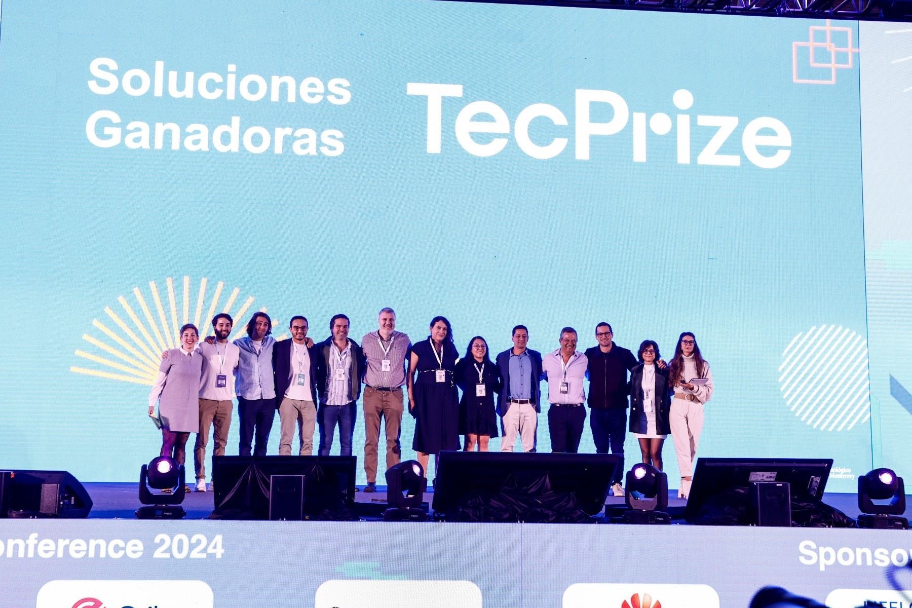 El reto busca startups e investigadores que usen inteligencia artificial para transformar la formación laboral. Hay premios de hasta 30 mil dólares y acompañamiento internacional.