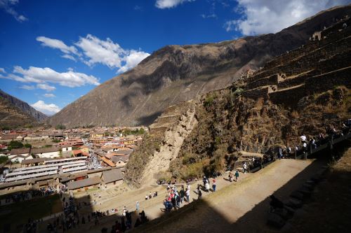 Ollantaytambo la "Ciudad inca viviente" es reconocida por MINCETUR con la distinción de  Jerarquía 4