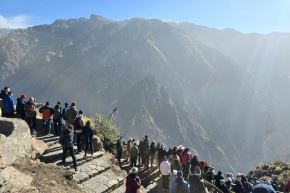 Tourists from different parts of the world come to Colca Valley to appreciate the flight of the Condor. Photo: ANDINA / Difusion.