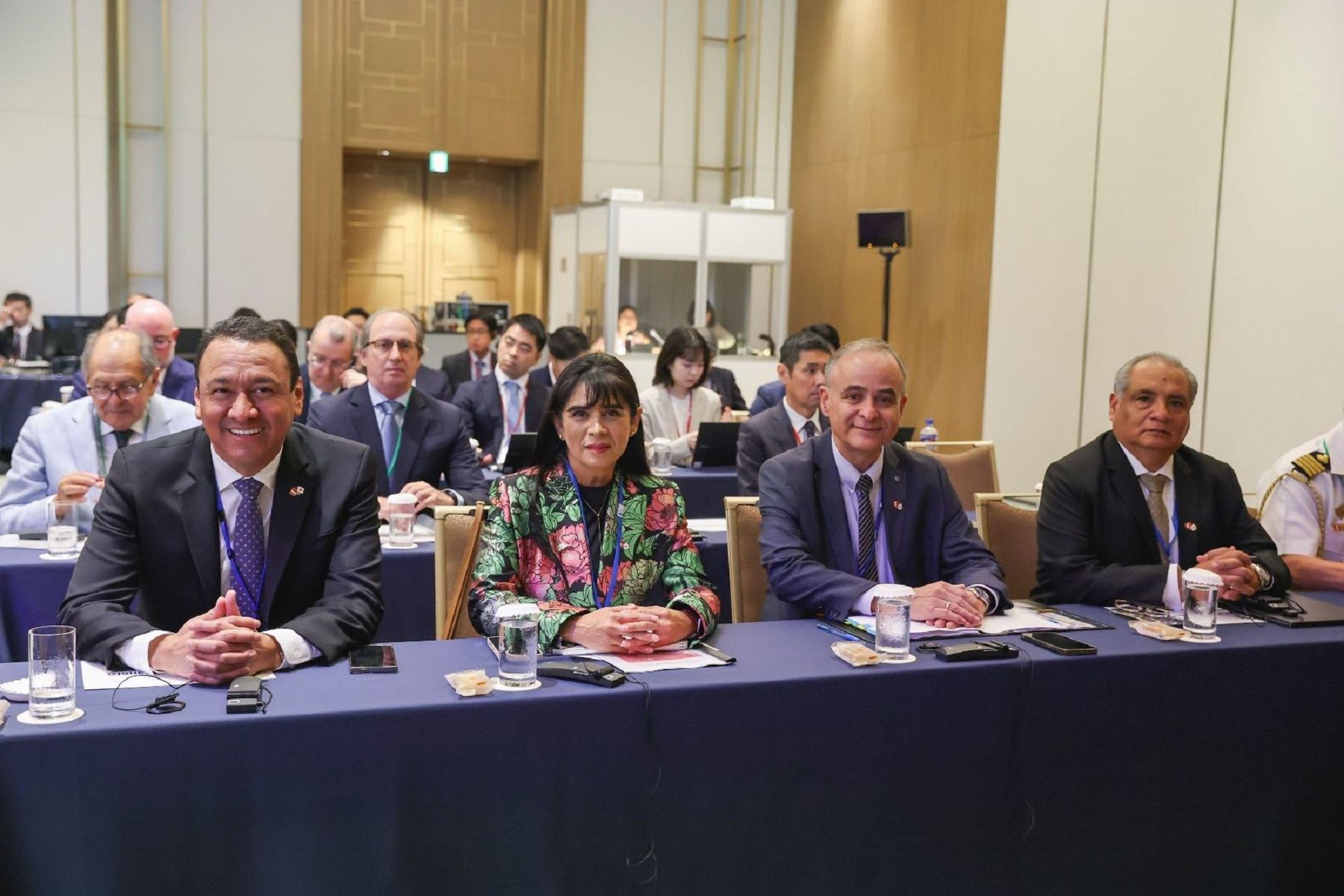 El ministro de Transportes y Comunicaciones, César Sandoval (derecha), participó en la XVI Reunión del Consejo Empresarial Peruano-Japonés (Cepeja).